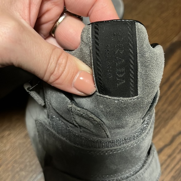 Authentic Prada platform ankle boots - Picture 7 of 7